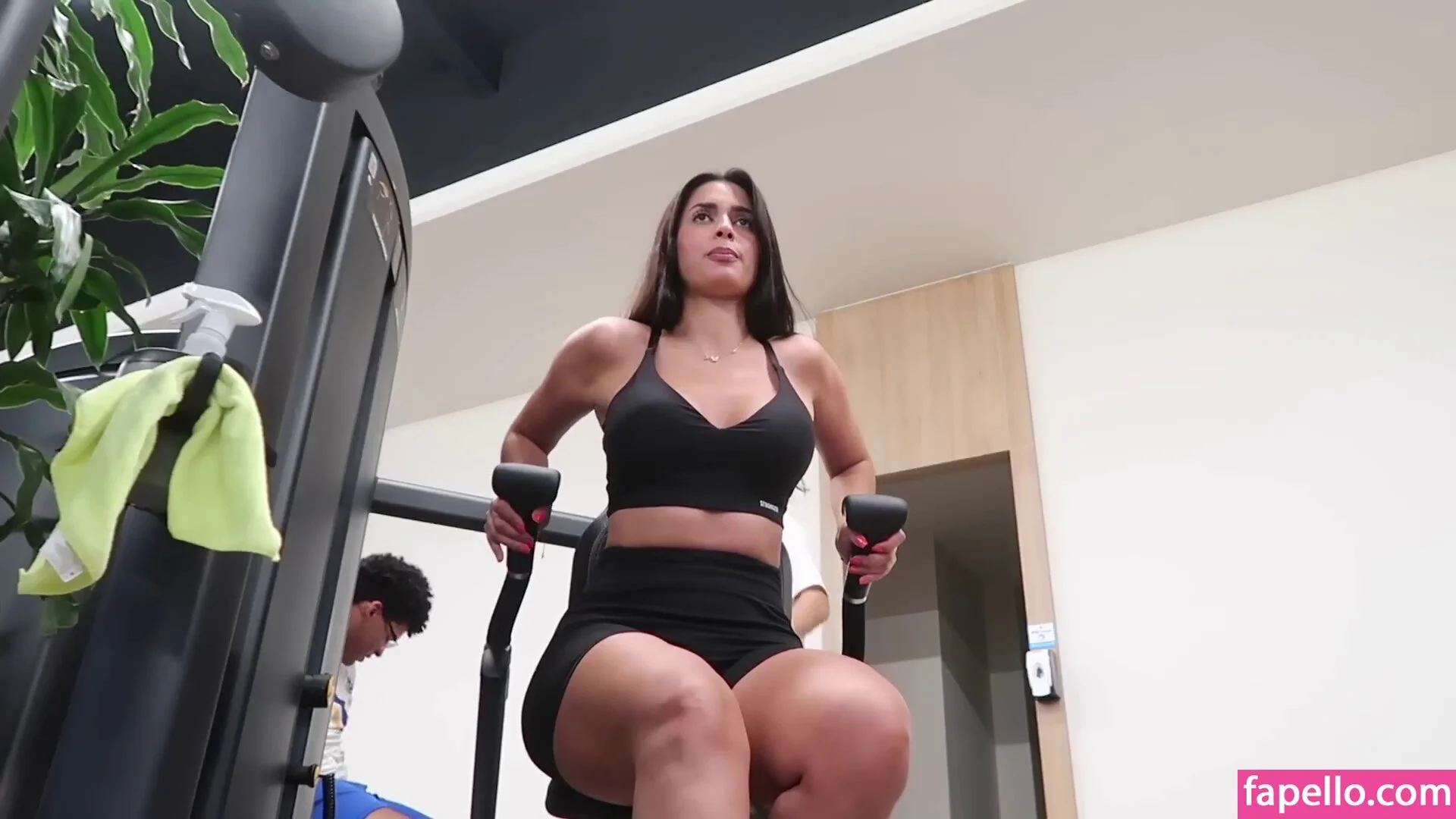 Shirin Azami Onlyfans Photo Gallery 