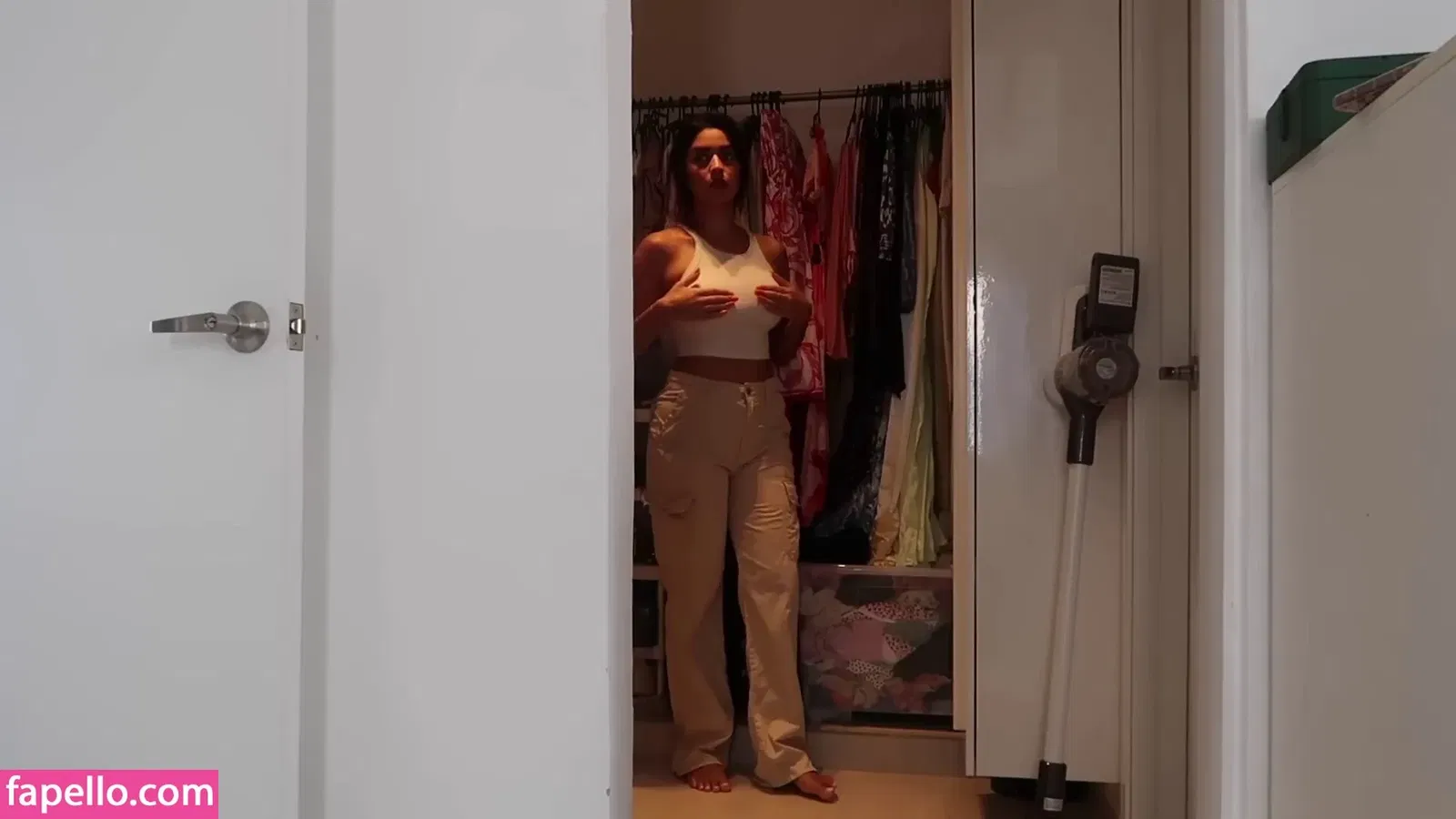 Shirin Azami Onlyfans Photo Gallery 