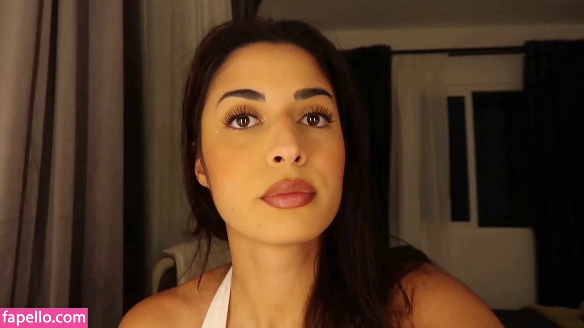 Shirin Azami Onlyfans Photo Gallery 