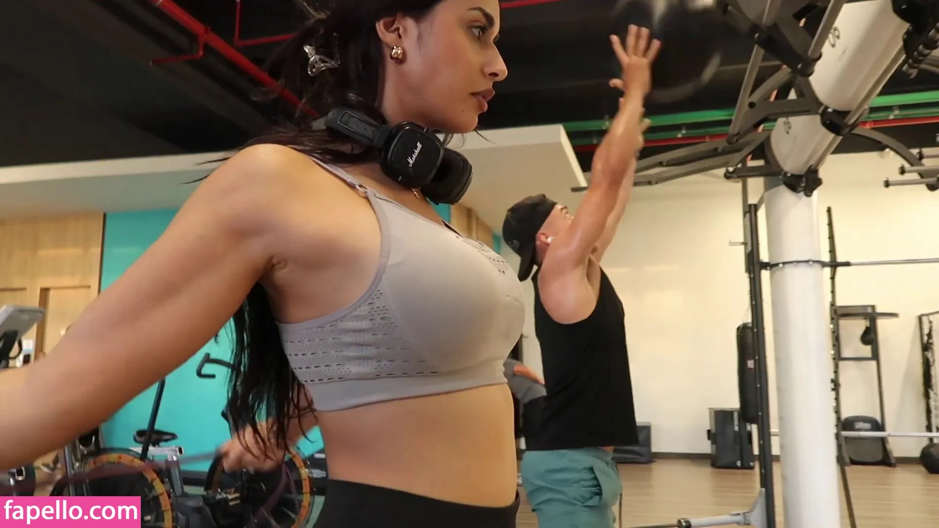 Shirin Azami Onlyfans Photo Gallery 