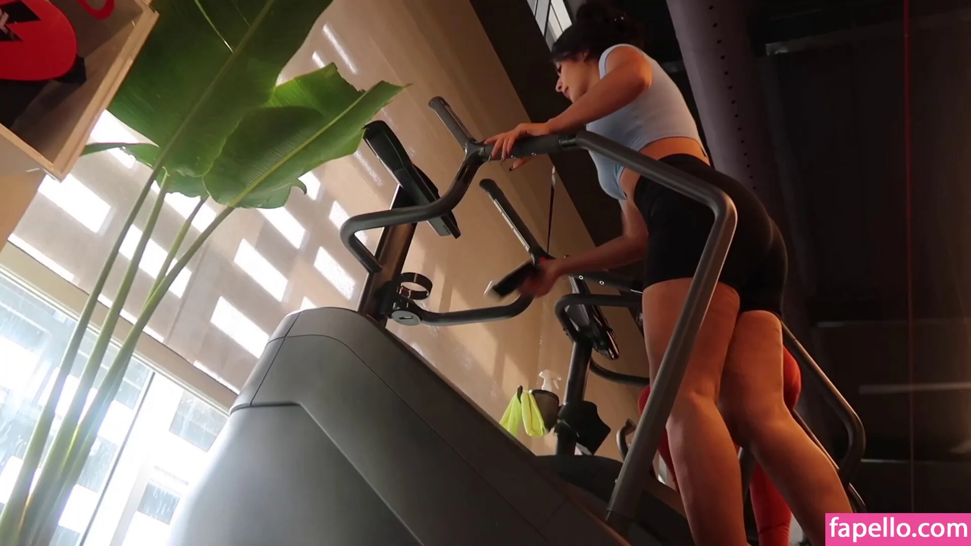 Shirin Azami Onlyfans Photo Gallery 