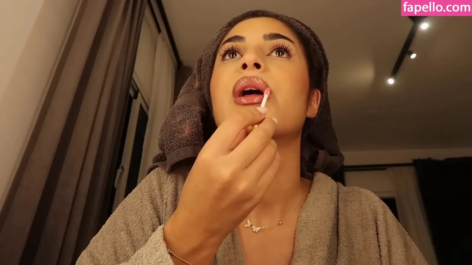 Shirin Azami Onlyfans Photo Gallery 