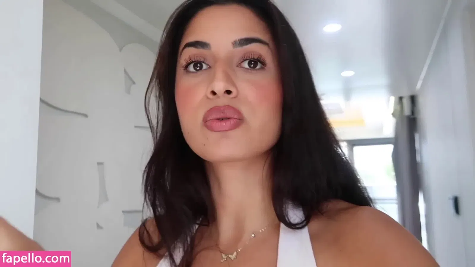 Shirin Azami Onlyfans Photo Gallery 