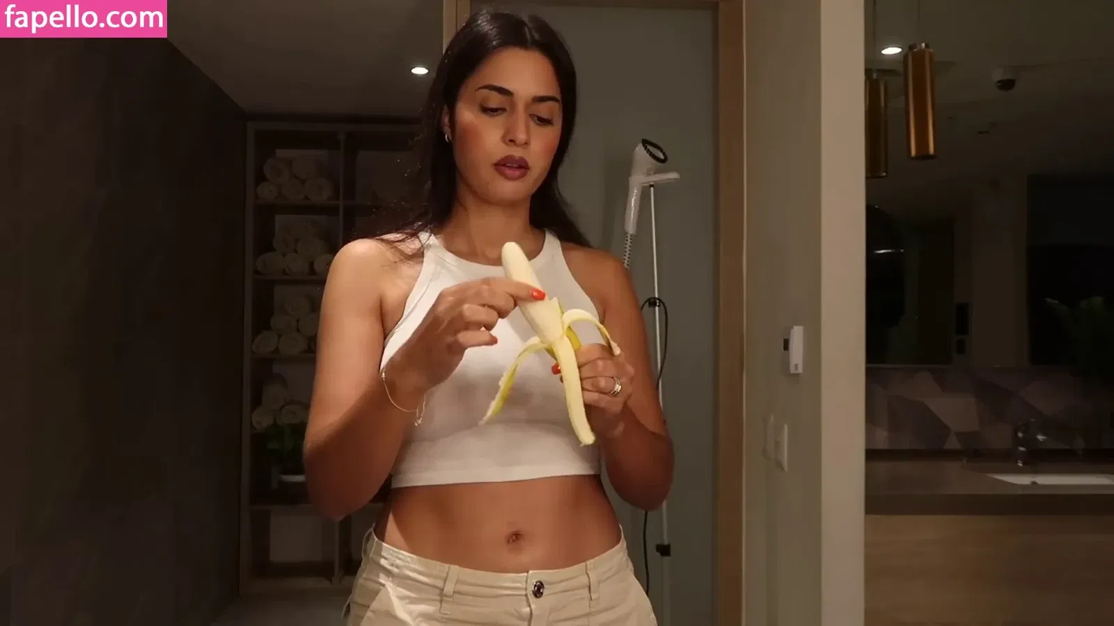 Shirin Azami Onlyfans Photo Gallery 