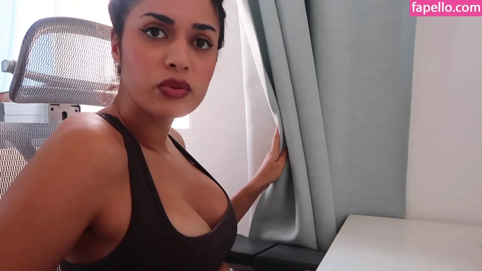 Shirin Azami Onlyfans Photo Gallery 