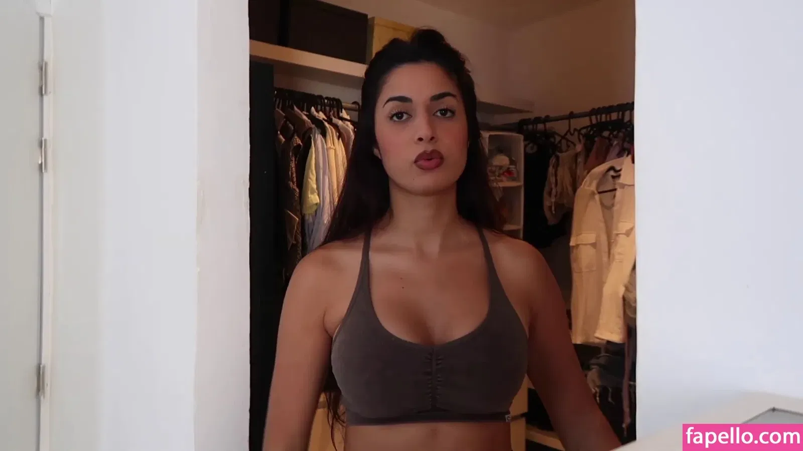 Shirin Azami Onlyfans Photo Gallery 