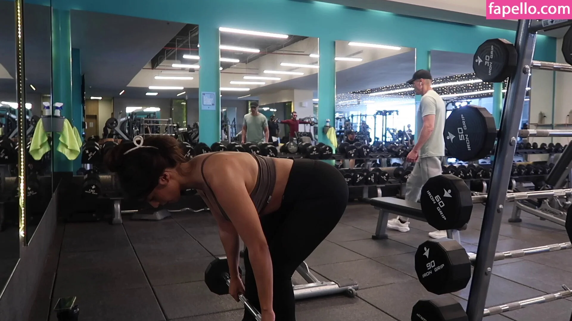 Shirin Azami Onlyfans Photo Gallery 