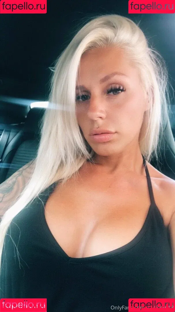 Hotwifey Onlyfans Photo Gallery 