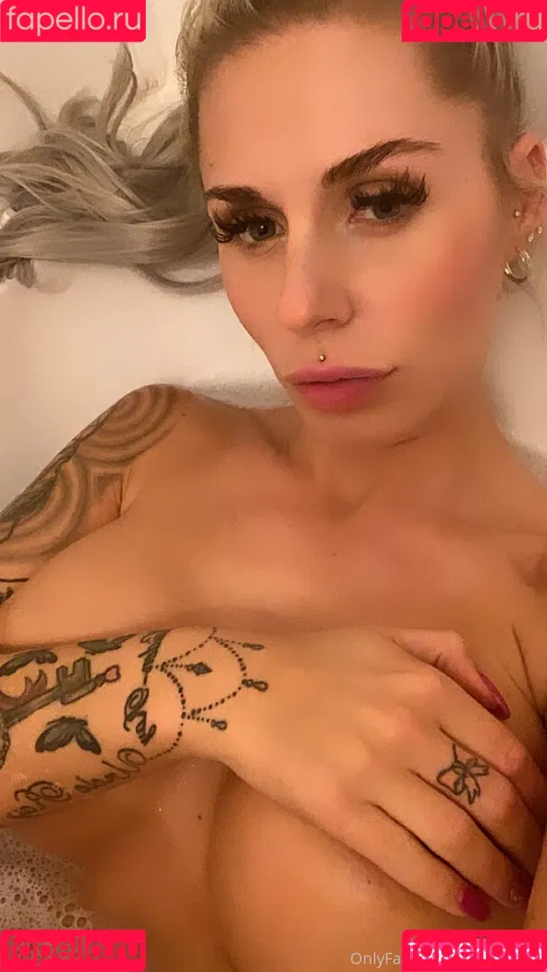 Hotwifey Onlyfans Photo Gallery 