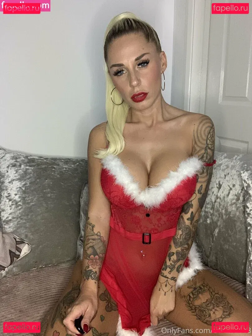 Hotwifey Onlyfans Photo Gallery 