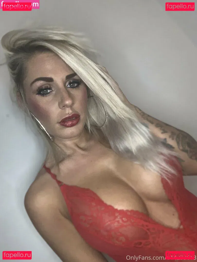 Hotwifey Onlyfans Photo Gallery 