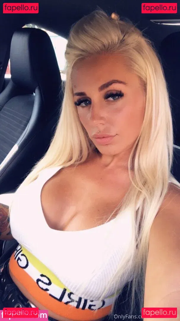 Hotwifey Onlyfans Photo Gallery 