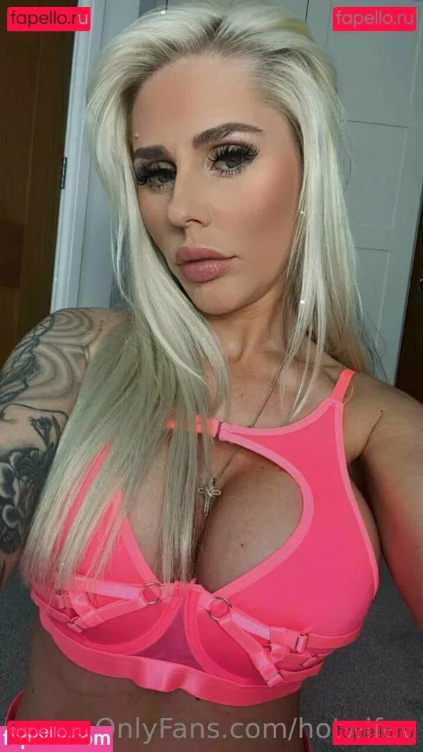 Hotwifey Onlyfans Photo Gallery 