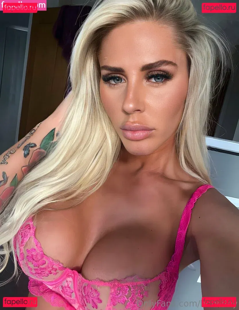 Hotwifey Onlyfans Photo Gallery 