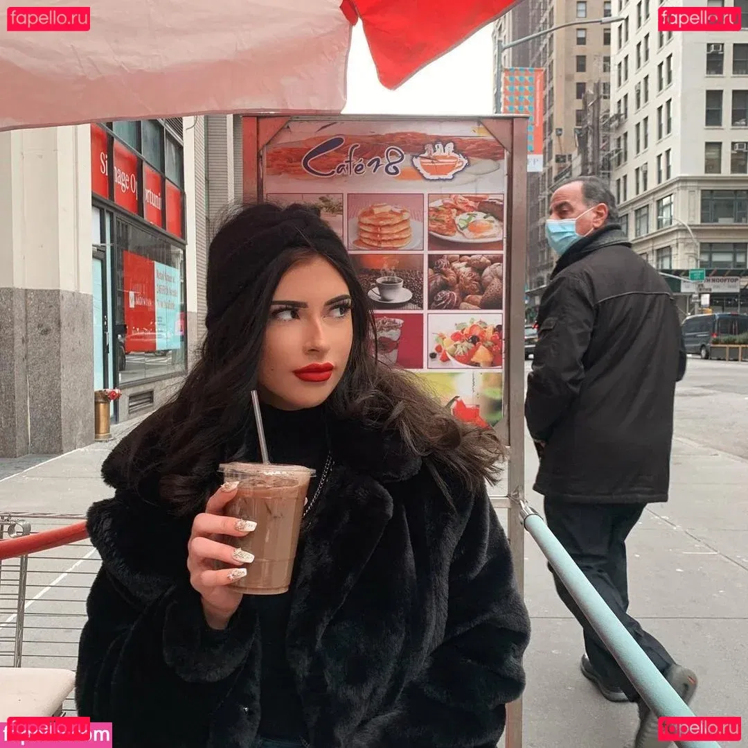 Kenna Vita Onlyfans Photo Gallery 