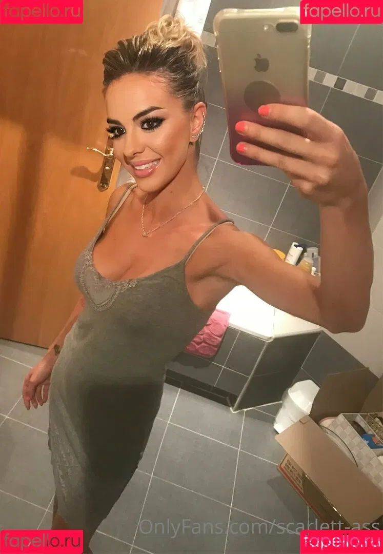 scarlett-ass Onlyfans Photo Gallery 