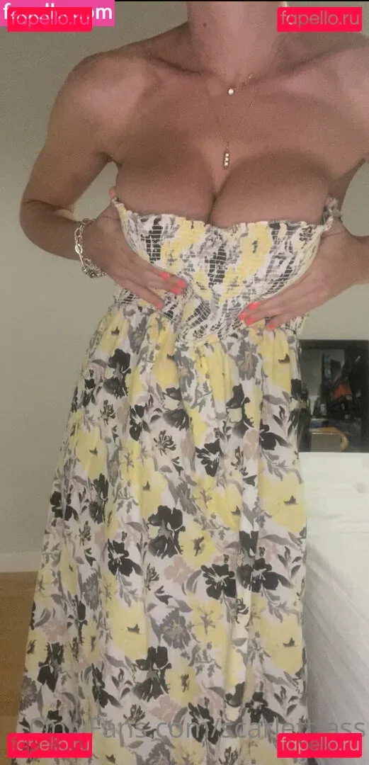 scarlett-ass Onlyfans Photo Gallery 