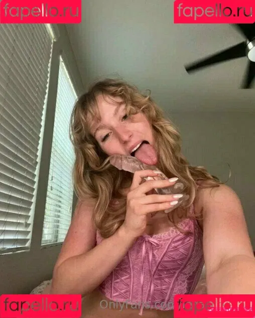 leila_crystal Onlyfans Photo Gallery 