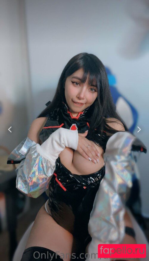 San Chan Claudia Onlyfans Photo Gallery 