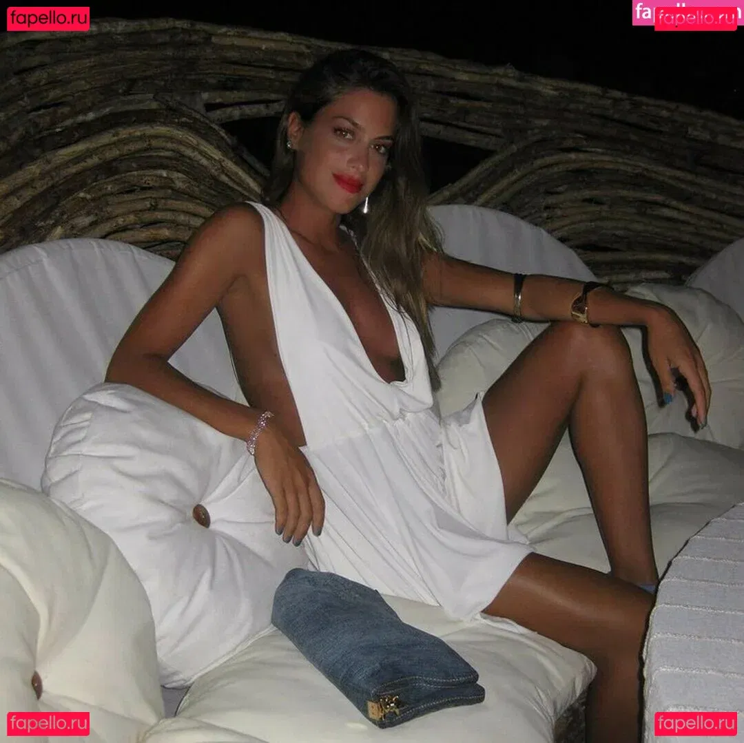 Agustina Onlyfans Photo Gallery 