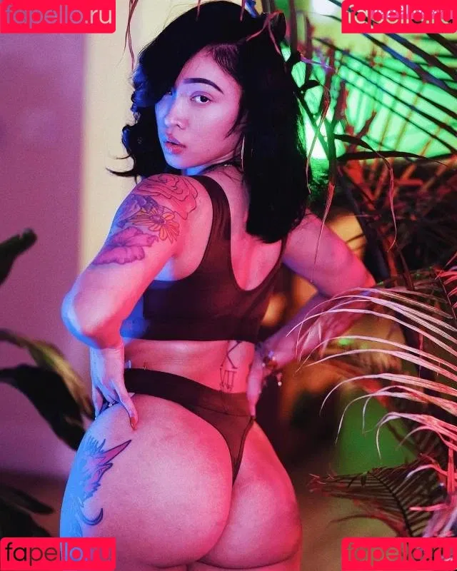 ovoeri Onlyfans Photo Gallery 
