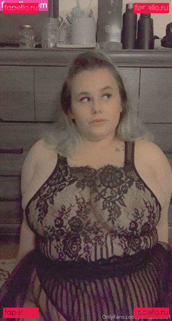 pixiedust8921 Onlyfans Photo Gallery 