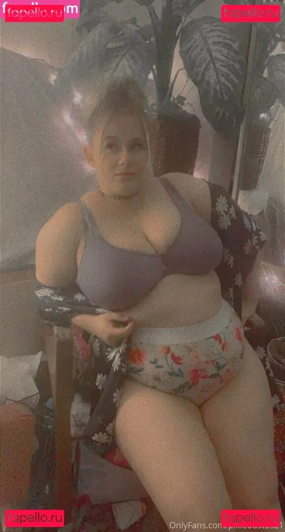 pixiedust8921 Onlyfans Photo Gallery 