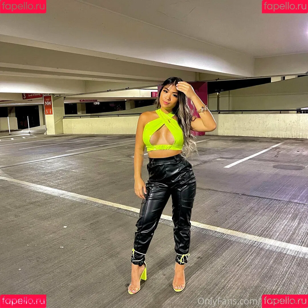 abadgirl69 Onlyfans Photo Gallery 