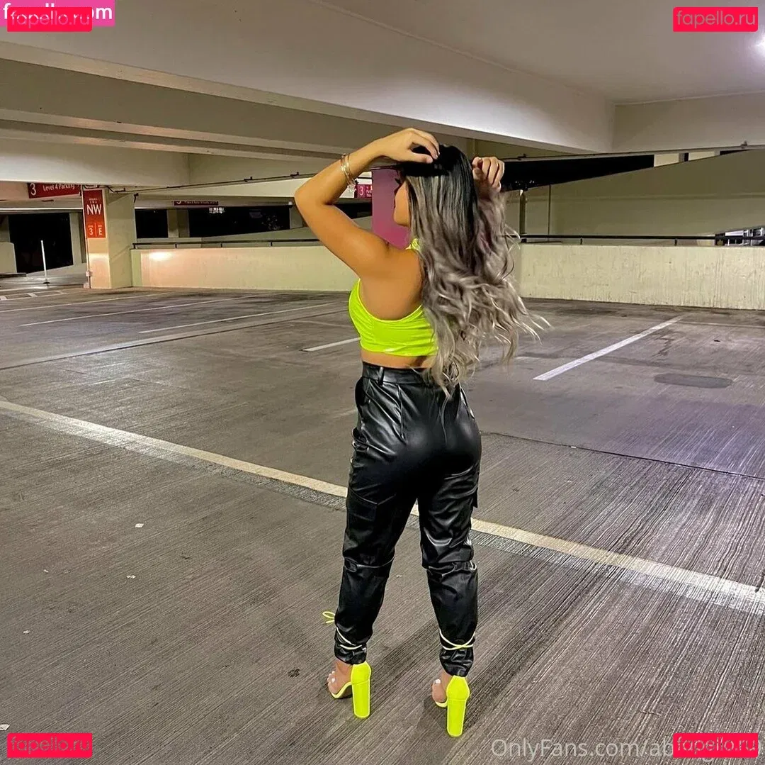 abadgirl69 Onlyfans Photo Gallery 