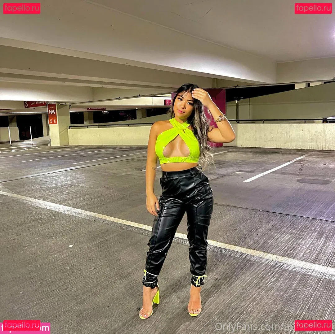 abadgirl69 Onlyfans Photo Gallery 