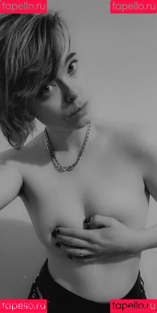 naughtylittlekitten93 Onlyfans Photo Gallery 
