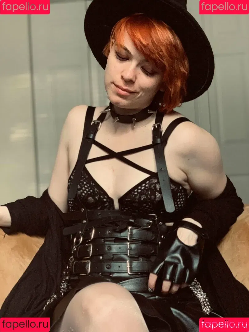 naughtylittlekitten93 Onlyfans Photo Gallery 
