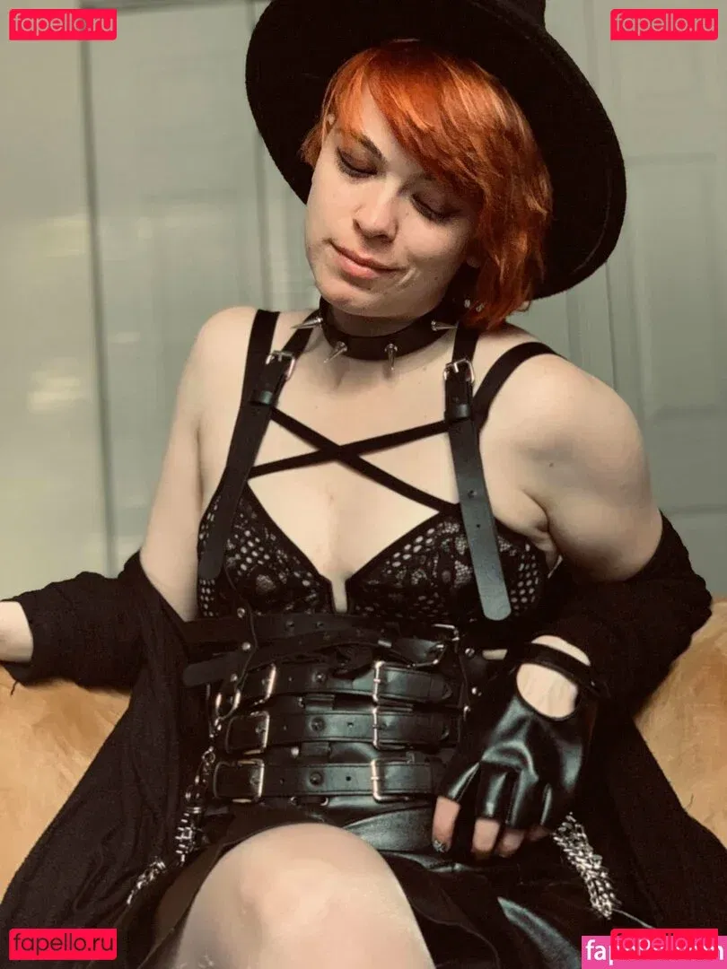 naughtylittlekitten93 Onlyfans Photo Gallery 