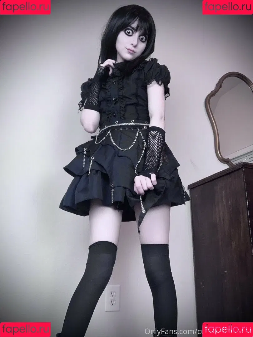 CursedArachnid Onlyfans Photo Gallery 