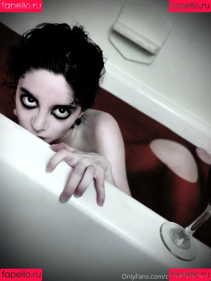 CursedArachnid Onlyfans Photo Gallery 