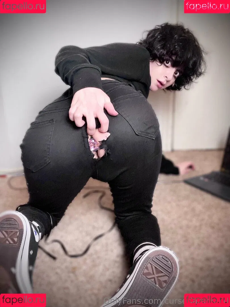 CursedArachnid Onlyfans Photo Gallery 