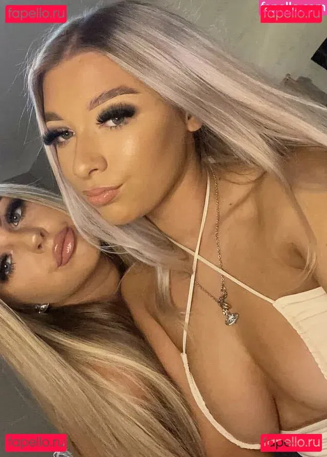 Neve Ellel Onlyfans Photo Gallery 