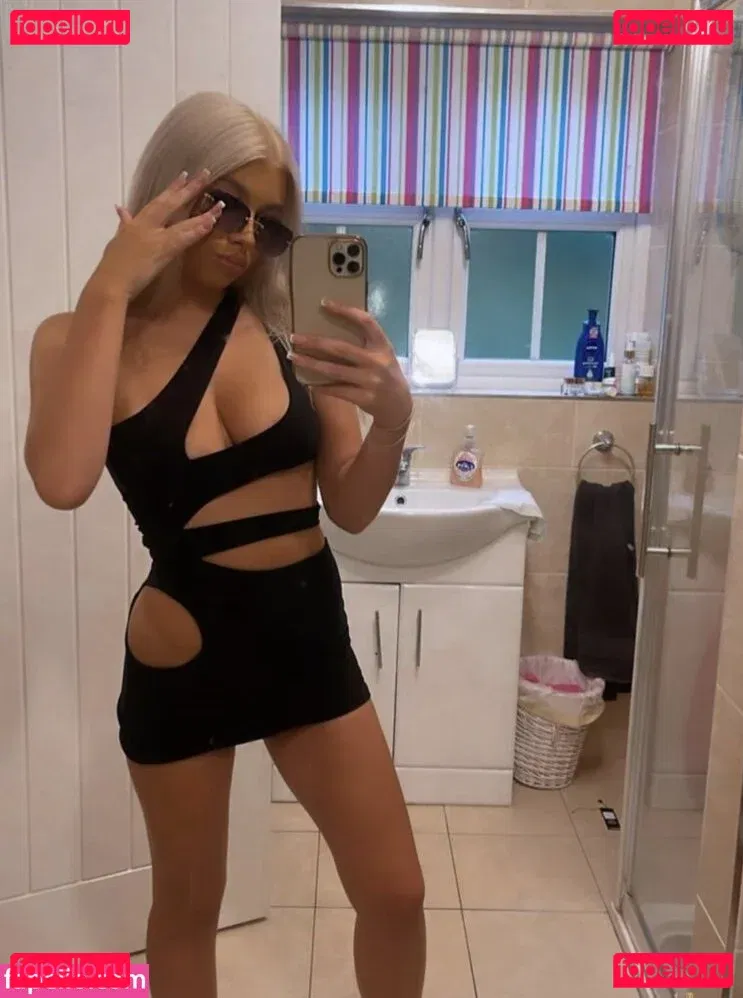 Neve Ellel Onlyfans Photo Gallery 