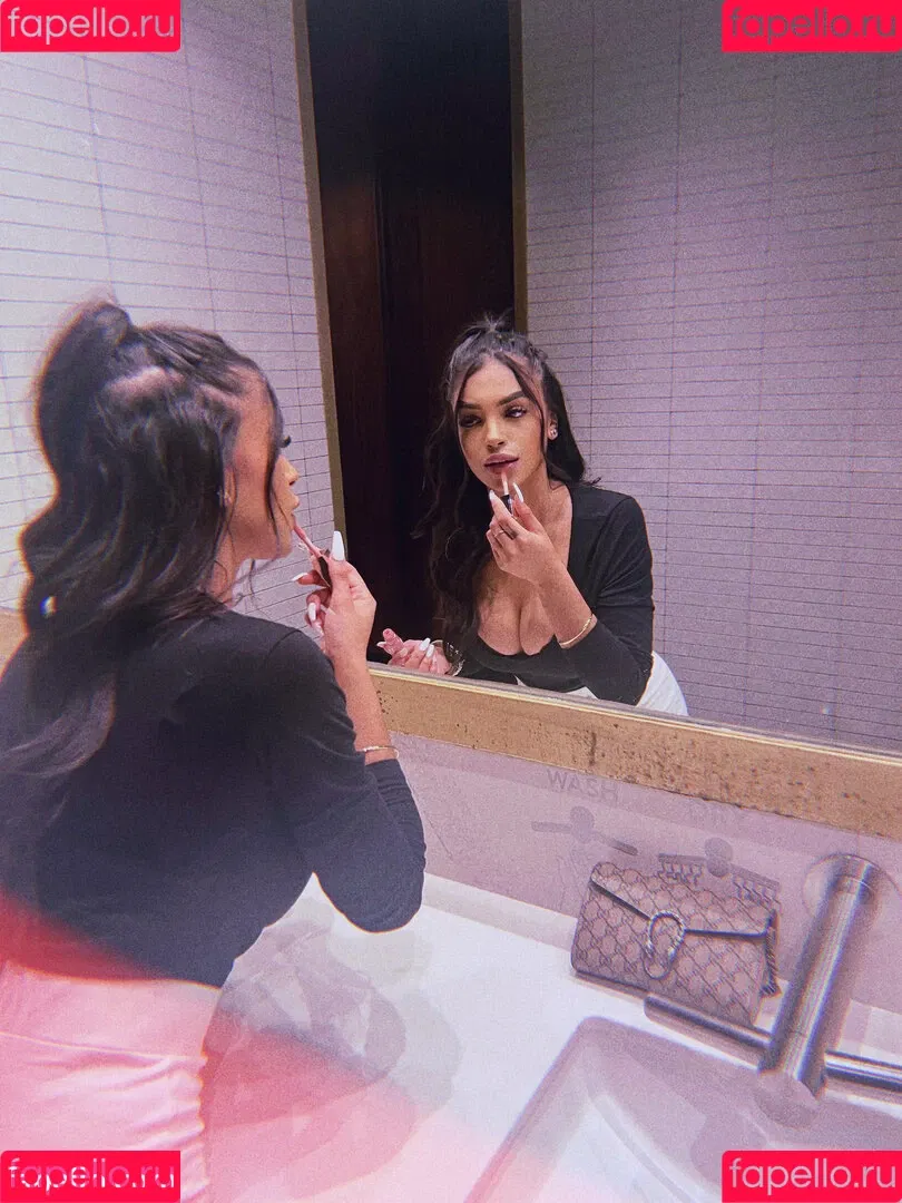 nishababyxo Onlyfans Photo Gallery 
