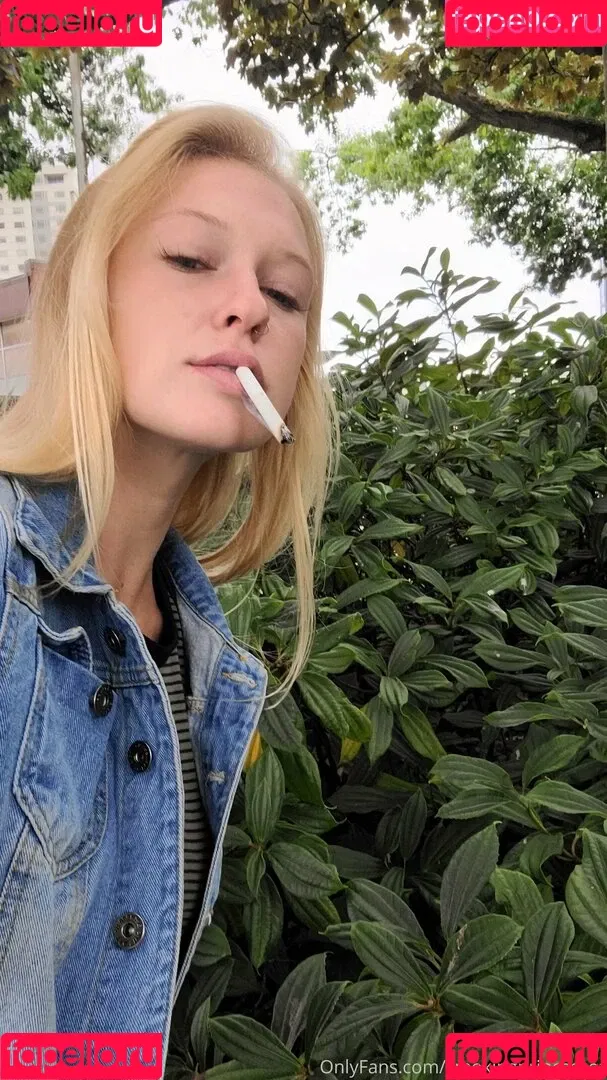 smokingprincessof Onlyfans Photo Gallery 