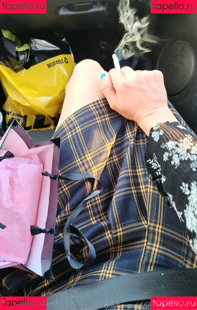 smokingprincessof Onlyfans Photo Gallery 