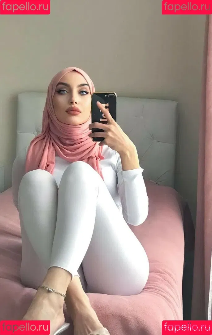 sariikubraa Onlyfans Photo Gallery 