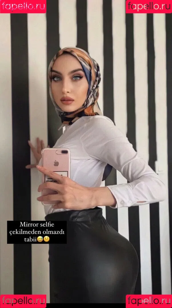 sariikubraa Onlyfans Photo Gallery 