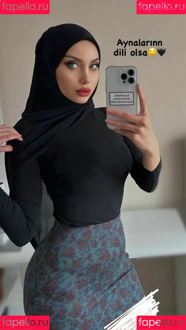 sariikubraa Onlyfans Photo Gallery 
