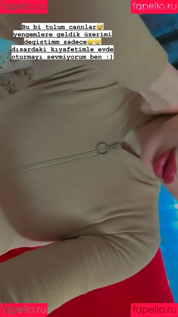sariikubraa Onlyfans Photo Gallery 
