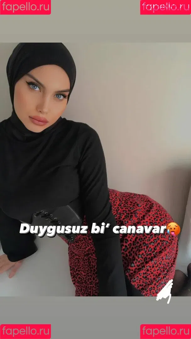 sariikubraa Onlyfans Photo Gallery 
