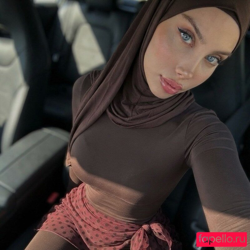 sariikubraa Nude Onlyfans Photo 3