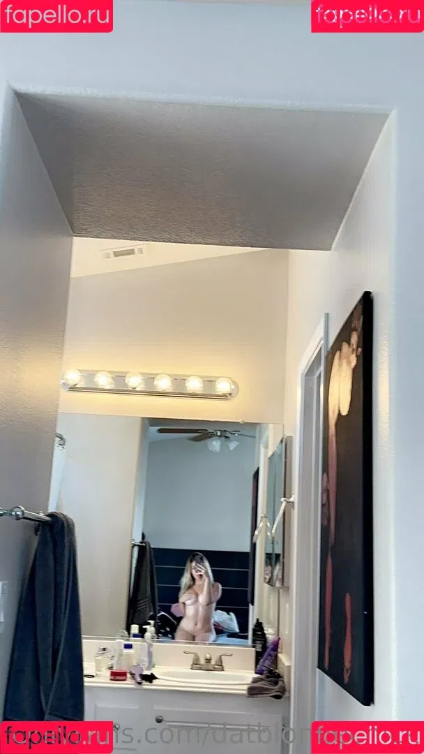 datblondechick Onlyfans Photo Gallery 