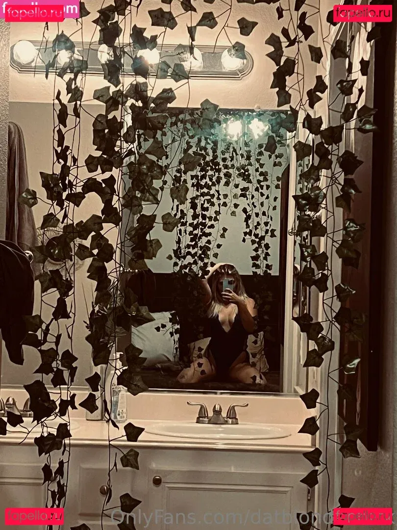 datblondechick Onlyfans Photo Gallery 