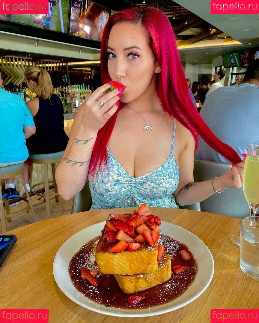 thetoplesscomic Onlyfans Photo Gallery 